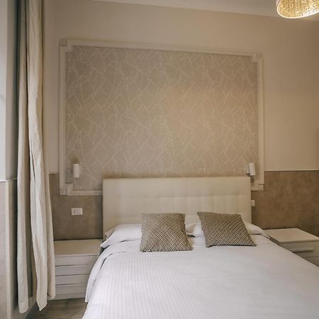 Hotel Mirabilia House à Rome Extérieur photo